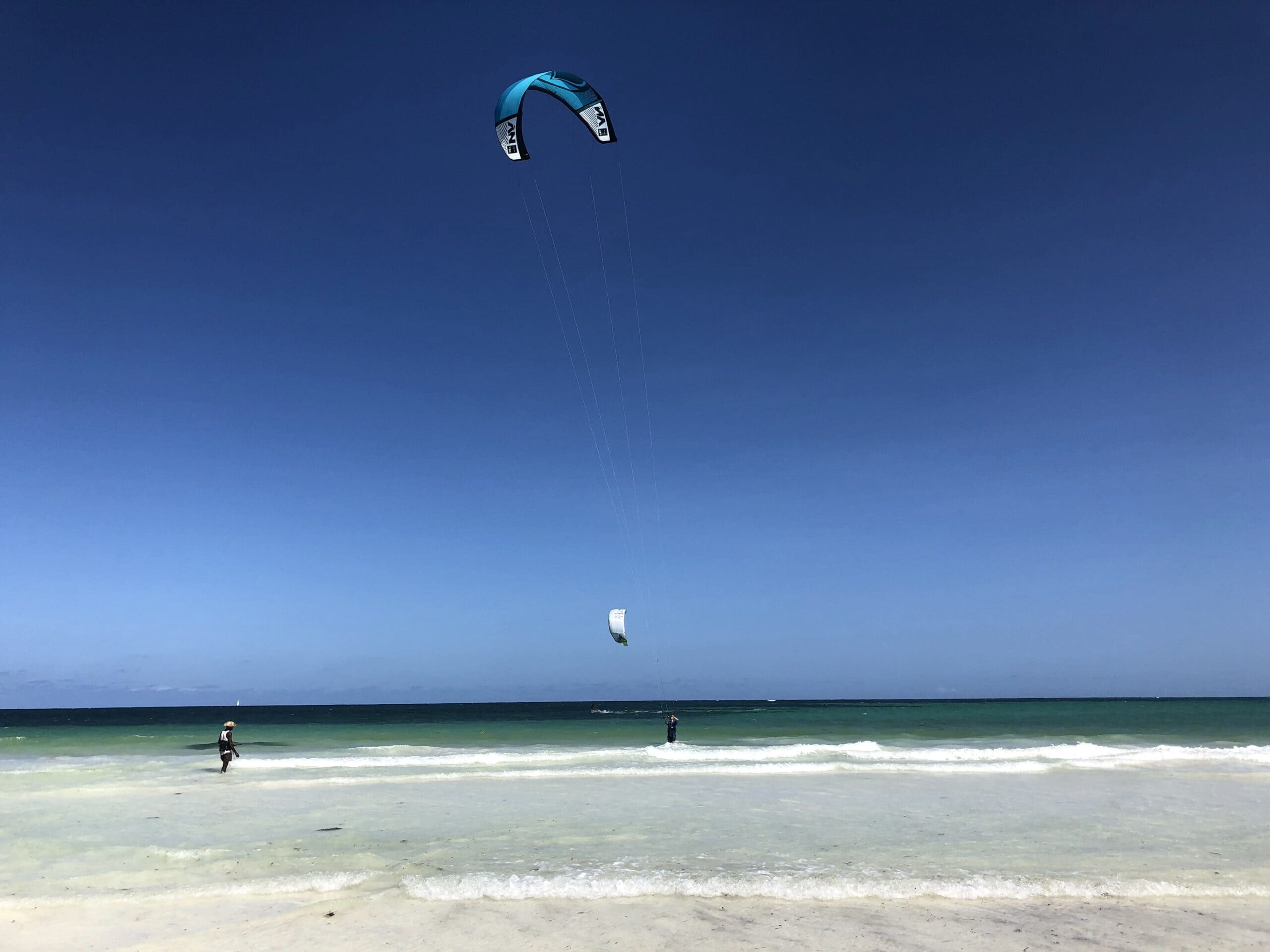 kite surfing in kenya diani beach scaled